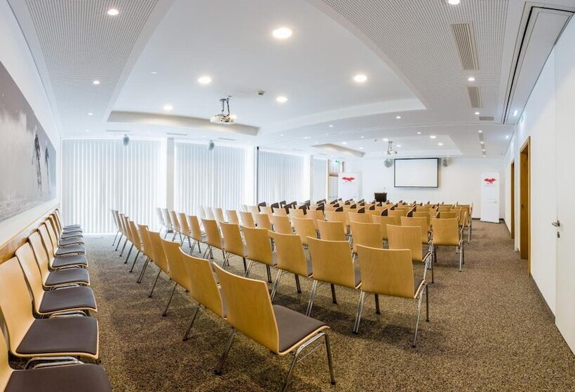 Lizum 1600   Hotel & Kompetenzzentrum