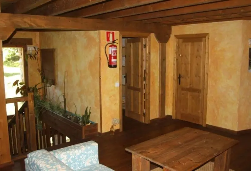 簡易ホテル El Escondite Del Miera