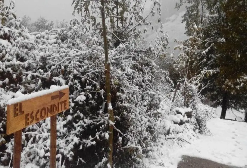 簡易ホテル El Escondite Del Miera