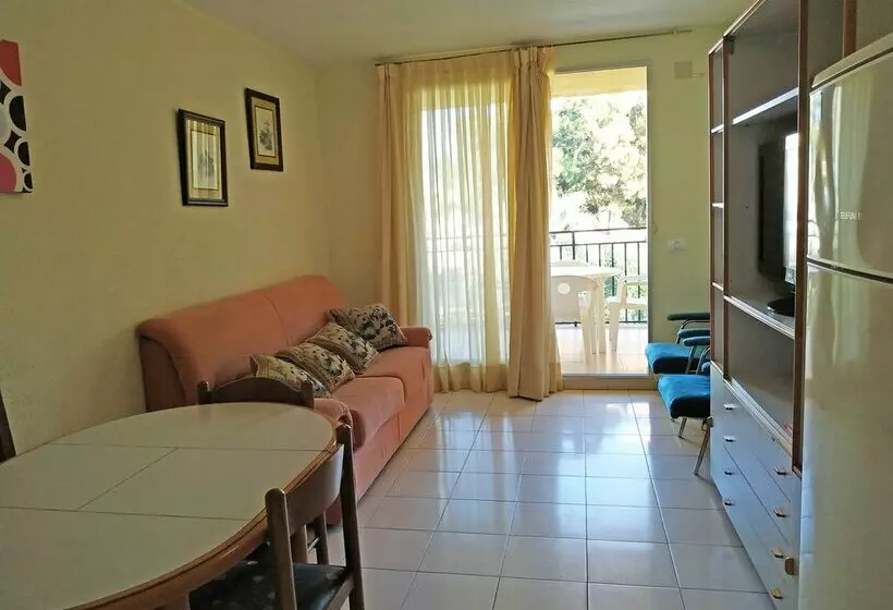 Apartamentos Mistral 3000