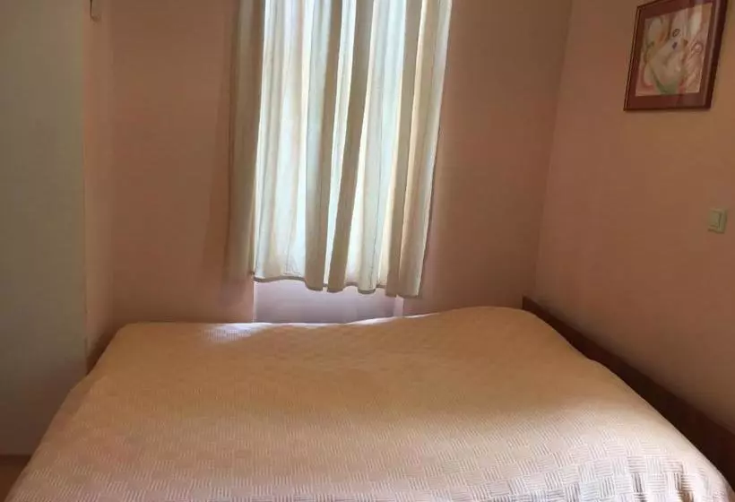 Hotel Apartments Mila