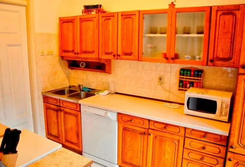 Hotel Apartments Mila