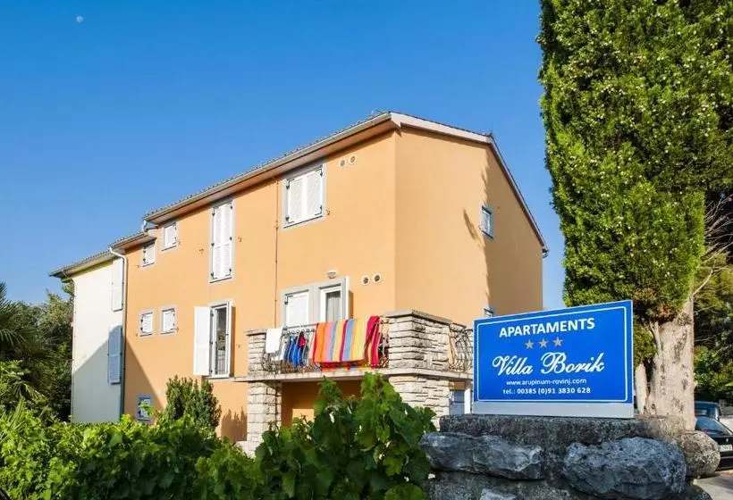 هتل Apartments Villa Borik