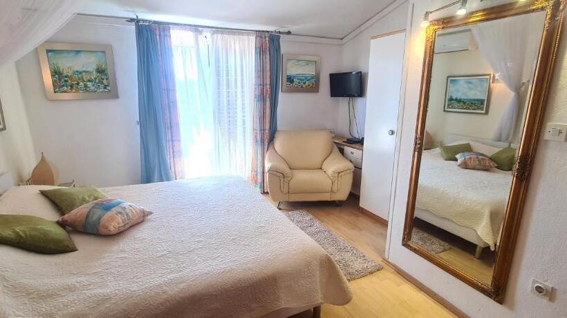 ホテル Art Villa Ines