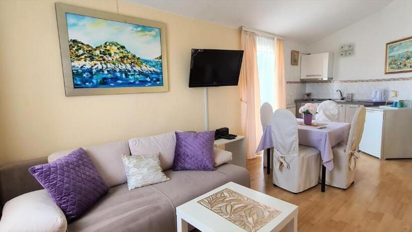 ホテル Art Villa Ines