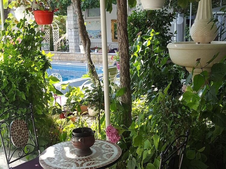 ホテル Art Villa Ines