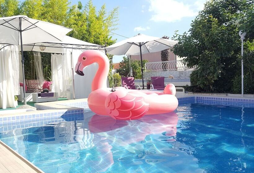 ホテル Art Villa Ines