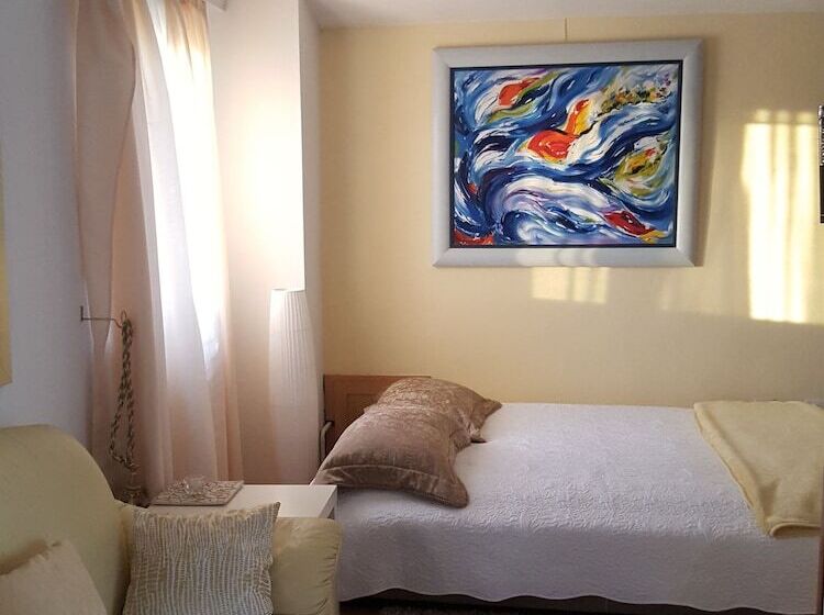 ホテル Art Villa Ines