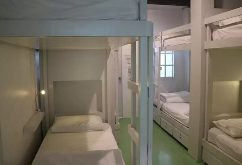 Hotelli Best Stay Hostel