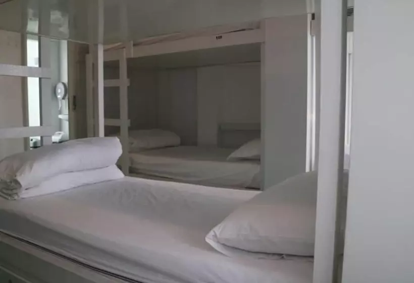 Hotelli Best Stay Hostel