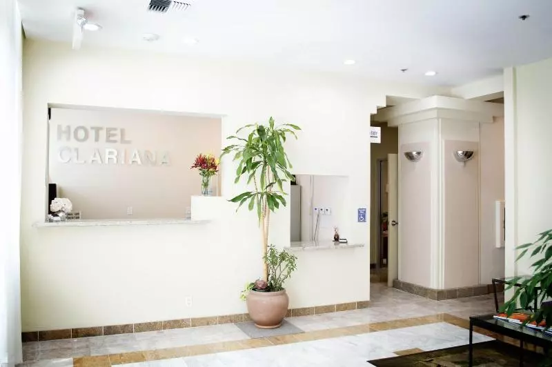 هتل Clariana