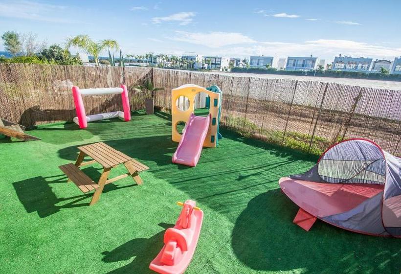 هتل Kapparis Family Holidays