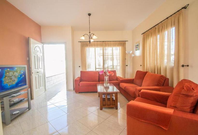 هتل Kapparis Family Holidays