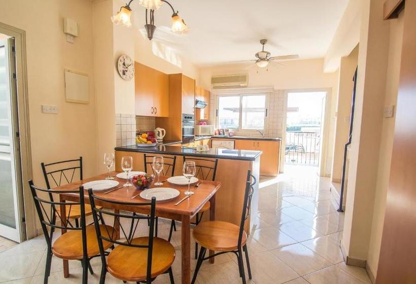 هتل Kapparis Family Holidays