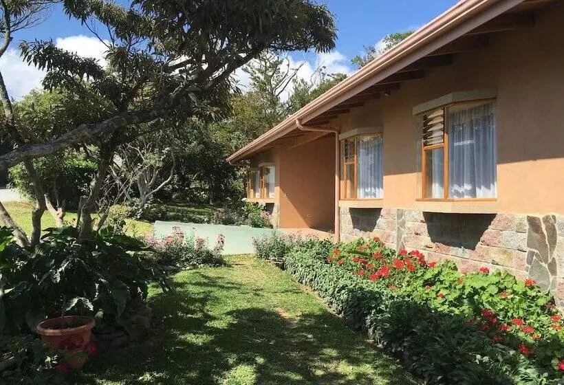 هتل Las Orquideas