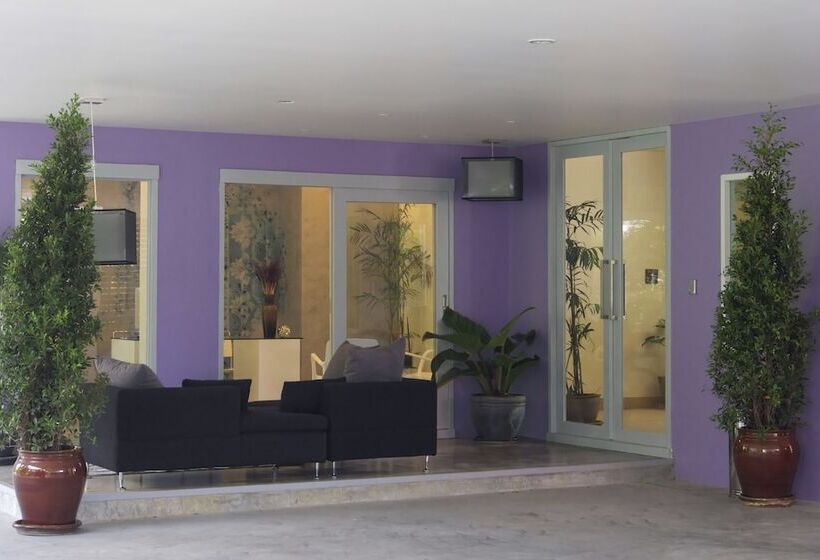 هتل Living Residence Phuket