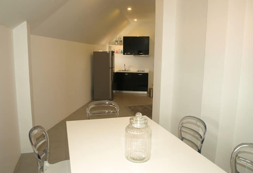 هتل Living Residence Phuket