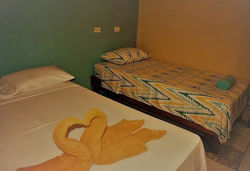 Hotelli Marino Lodge