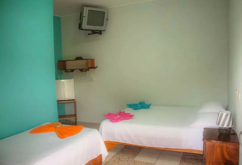 Hotelli Marino Lodge