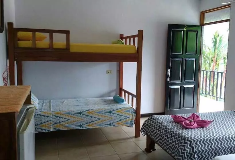 Hotelli Marino Lodge