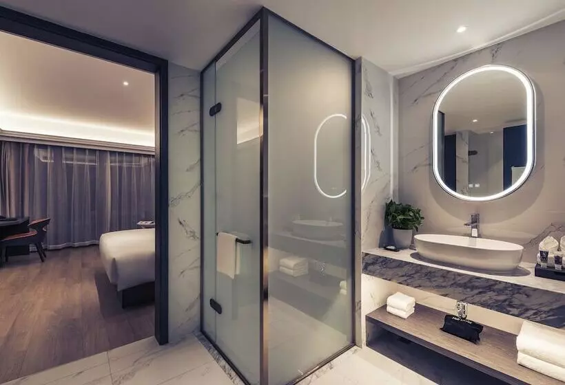 Hotelli Mercure Shanghai Necc