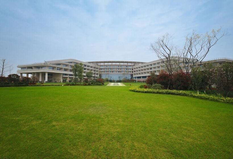 Radisson Blu Hotel Wuhan Etd Zone