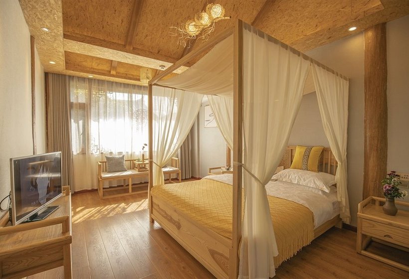 Отель Wolong Inn