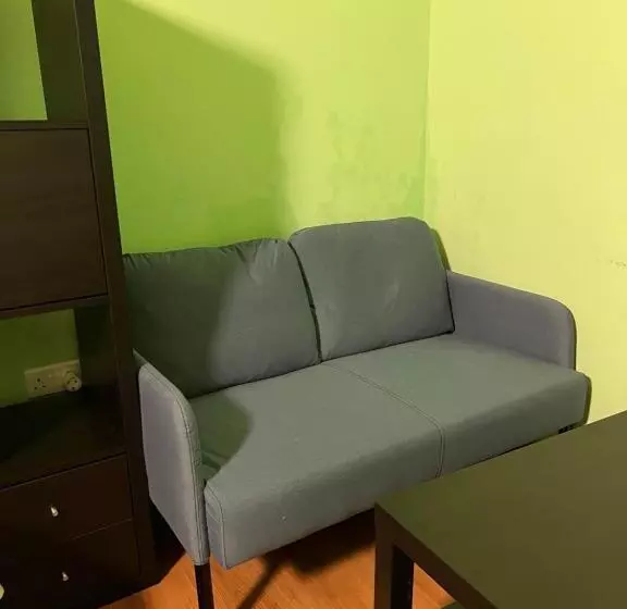 Hotelli Zouglas App Guesthouse