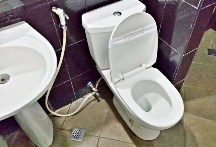 Orchids Drive Inn Hotel And Restaurant