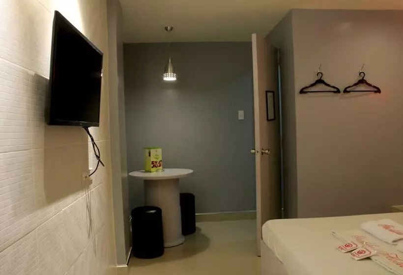 Orchids Drive Inn Hotel And Restaurant