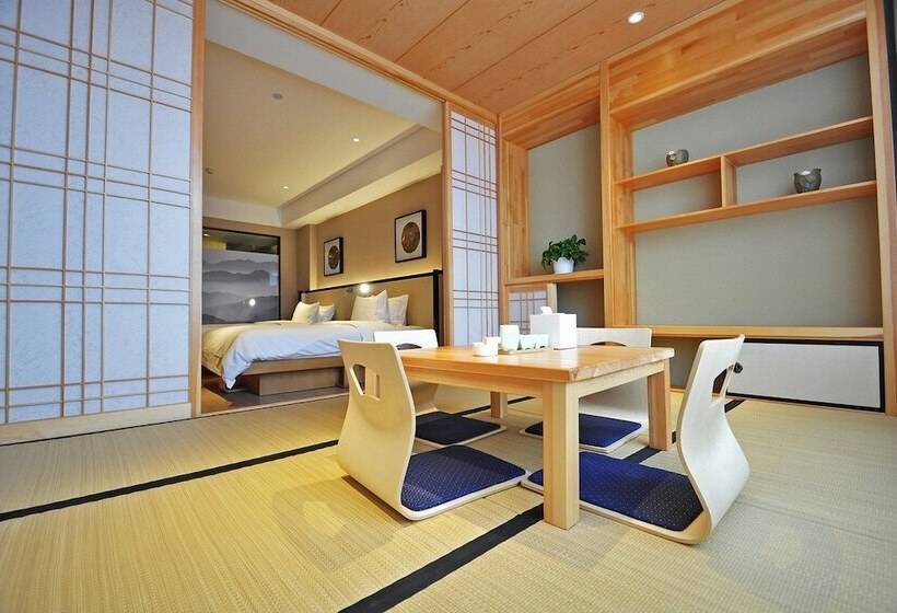 The Hotel V Nanjing Confucius Temple