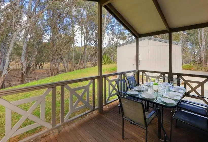 Hotelli Deniliquin Riverside Caravan Park