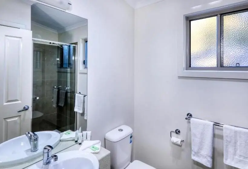 Hotelli Deniliquin Riverside Caravan Park
