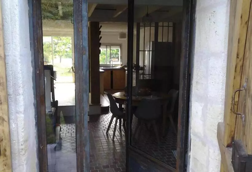 هتل Au Vélo Dans L Arbre