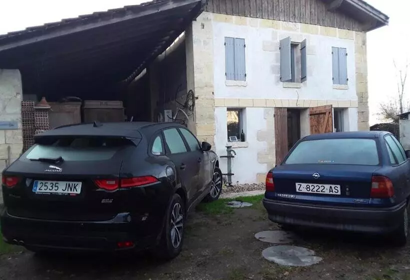 هتل Au Vélo Dans L Arbre