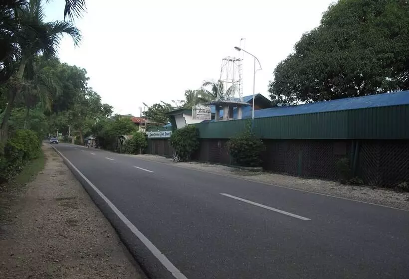 ホテル Bamboo Paradise Beach Resort