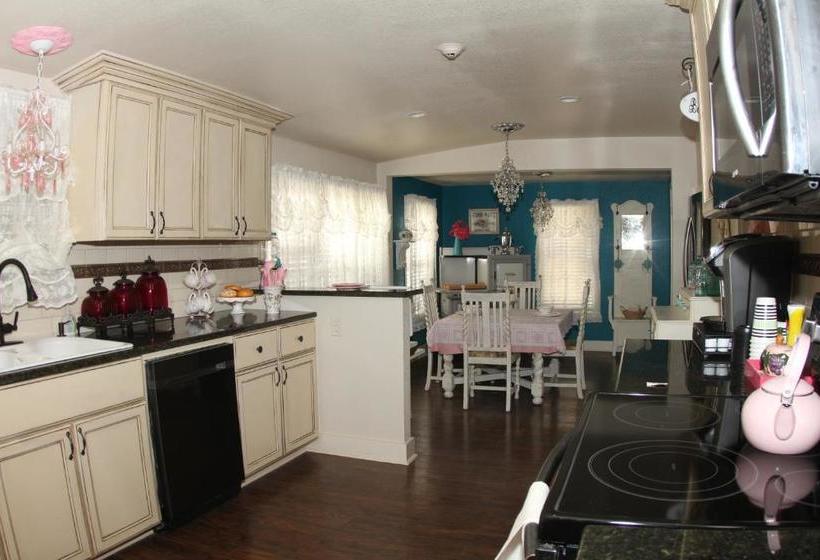 فندق Bridget S B&b