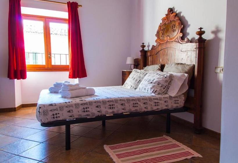 هتل Family Home Jaume II