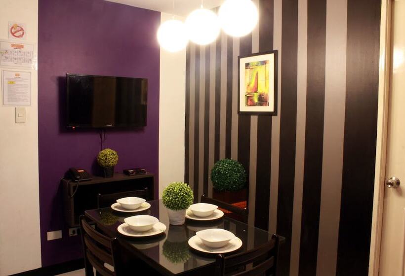 هتل Frederick S Apartelle