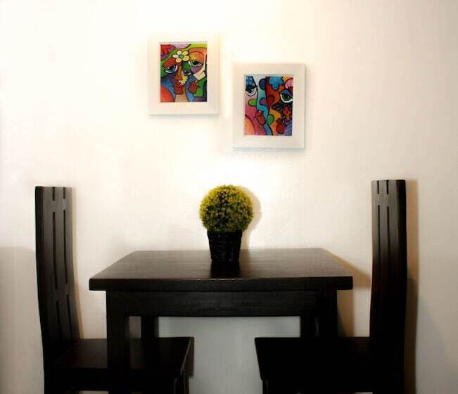 هتل Frederick S Apartelle