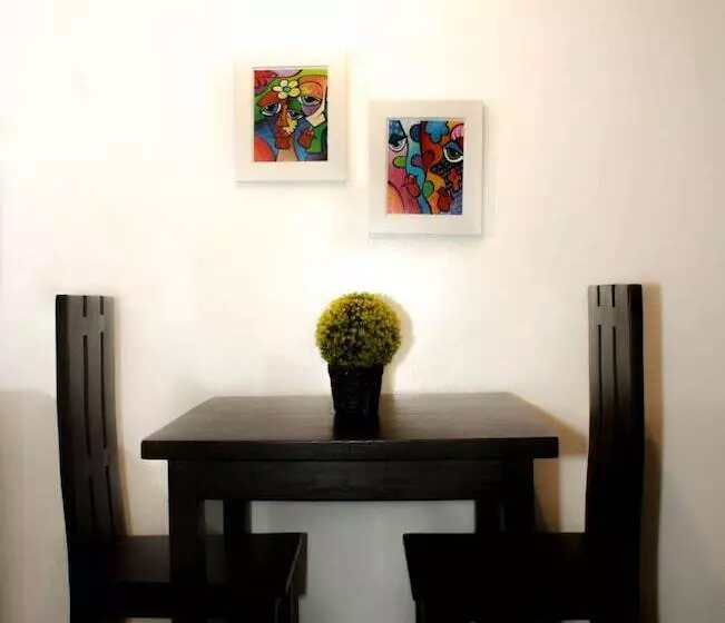 Hotelli Frederick S Apartelle