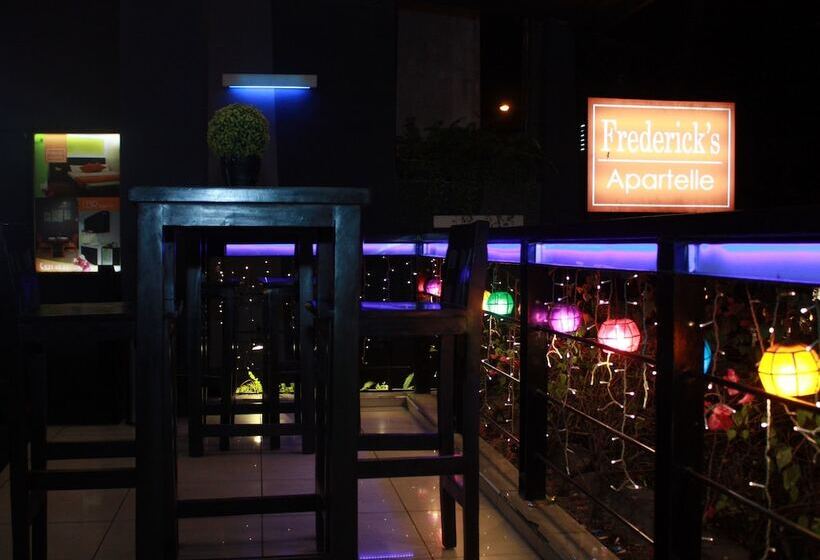 هتل Frederick S Apartelle