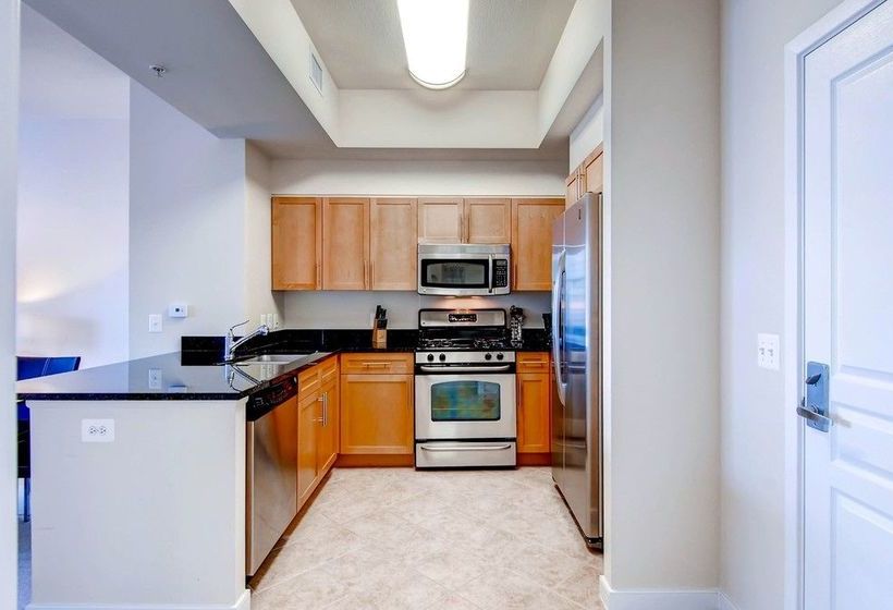 فندق Global Luxury Suites at Metropolitan South