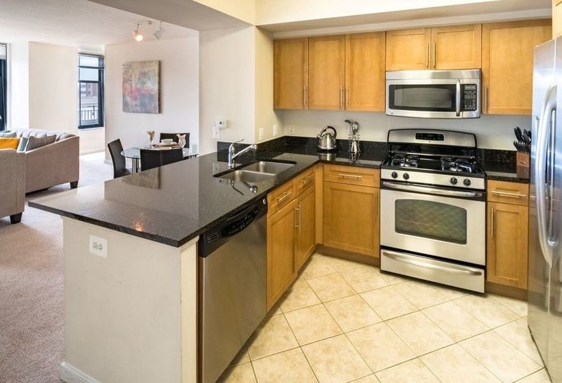 فندق Global Luxury Suites at Metropolitan South