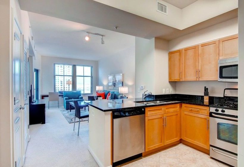 فندق Global Luxury Suites at Metropolitan South