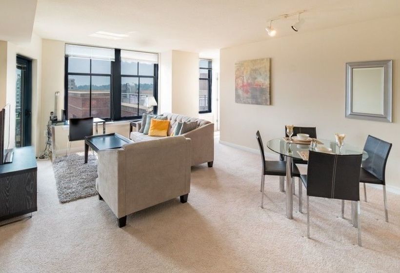 فندق Global Luxury Suites at Metropolitan South