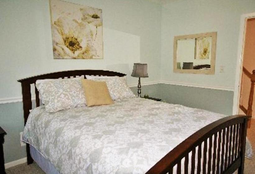 Отель Historic Pugsley Manor House