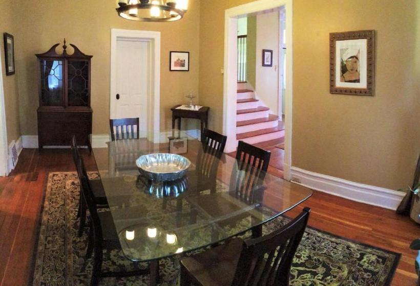 Отель Historic Pugsley Manor House