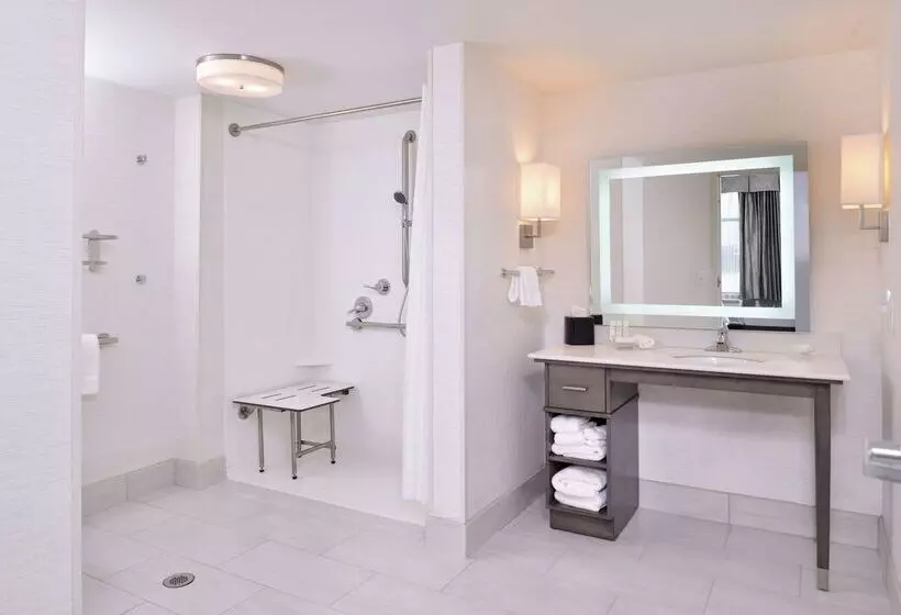 ホテル Homewood Suites By Hilton Des Moines Airport