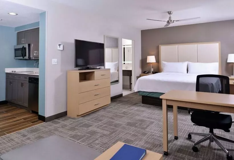 ホテル Homewood Suites By Hilton Des Moines Airport